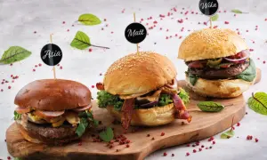 Jak układać hamburgera, by stworzyć idealne połączenie smaków