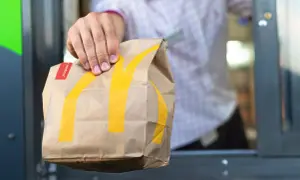 Ile kosztuje burger w McDonald's? Sprawdź ceny i oferty!