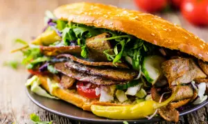Ile kalorii ma kebab z wołowiny? Zaskakujące fakty o kaloriach