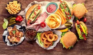 Ile kalorii ma hamburger wołowy? Zaskakujące fakty o wartości odżywczej
