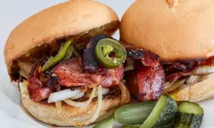 Jak zrobić sos do hamburgera, który zachwyci Twoich gości