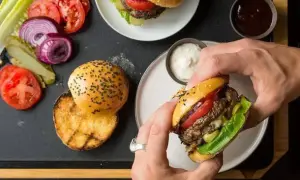 Jaka wołowina na burgery? Odkryj najlepsze kawałki dla smaku
