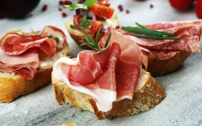 Jakie wino do wieprzowiny? Odkryj idealne parowania smaków