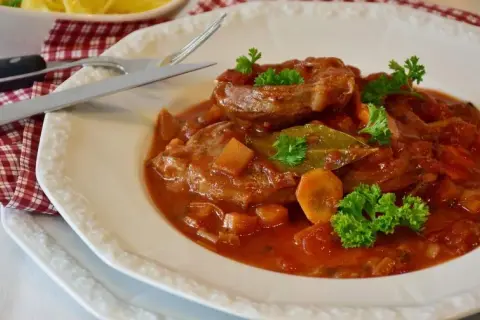 Jak przyprawić wołowinę, aby uzyskać wyjątkowy smak i aromat