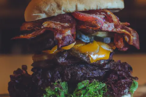 Ile kcal ma burger drwala? Zaskakujące fakty o kaloriach i zdrowiu